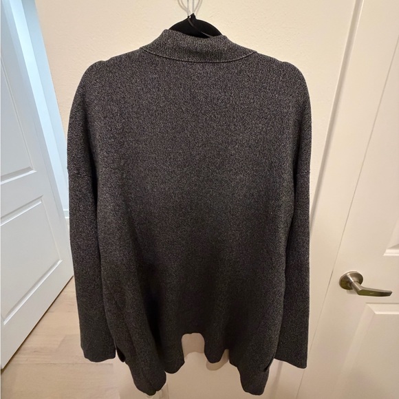 Zara Gray Women's Cardigan - Picture 2 of 3